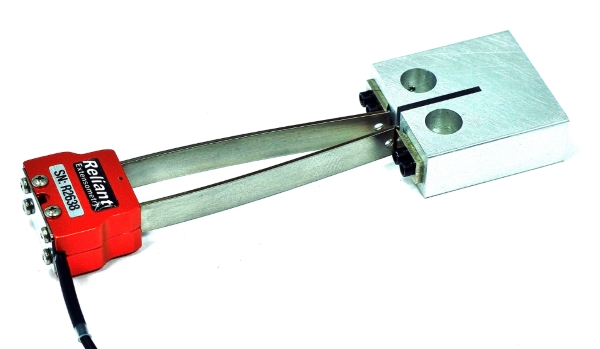 Clip-On Gage and CT Specimen